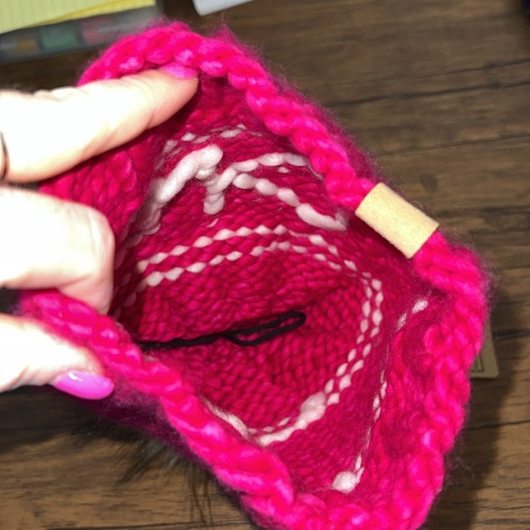 NWT Allie Caps Handknit Pink and White Ski Beanie with Pom Pom- OS - Picture 5 of 8